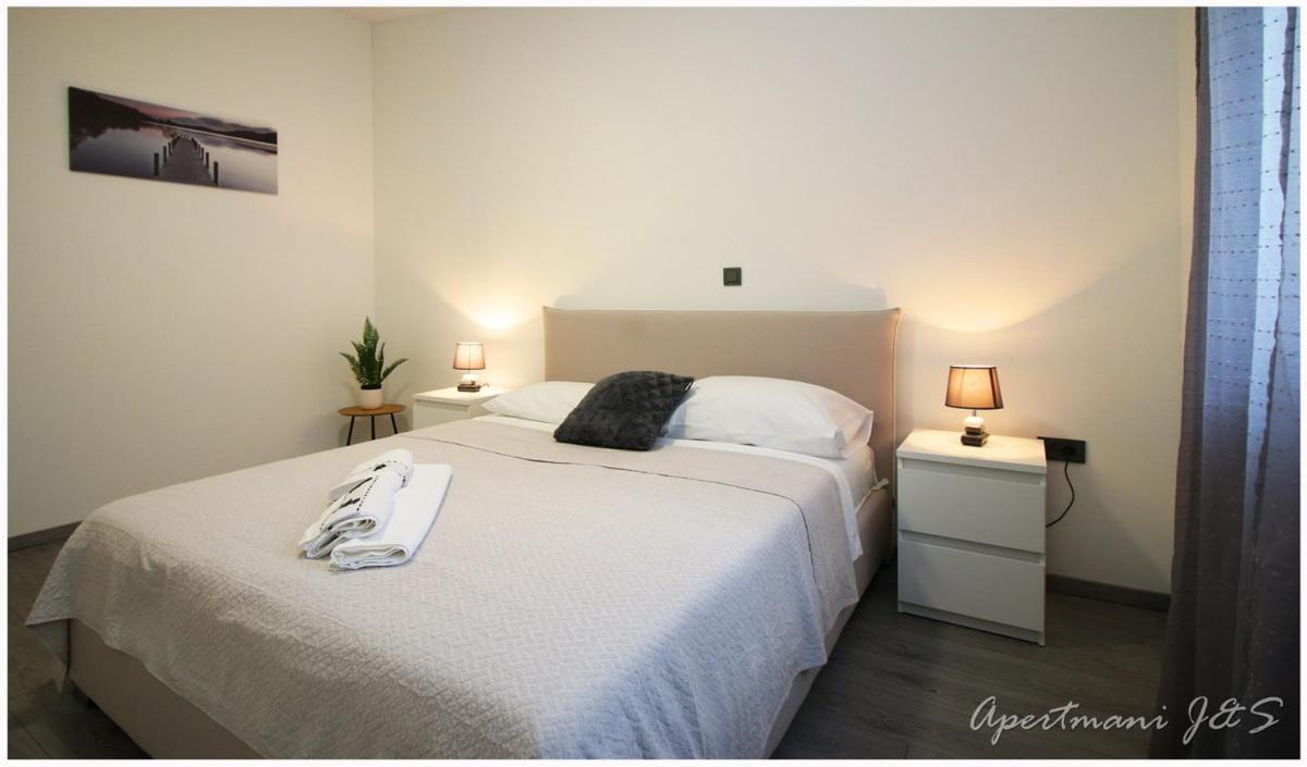 Apartmani Jere&Sara Primošten Exteriör bild